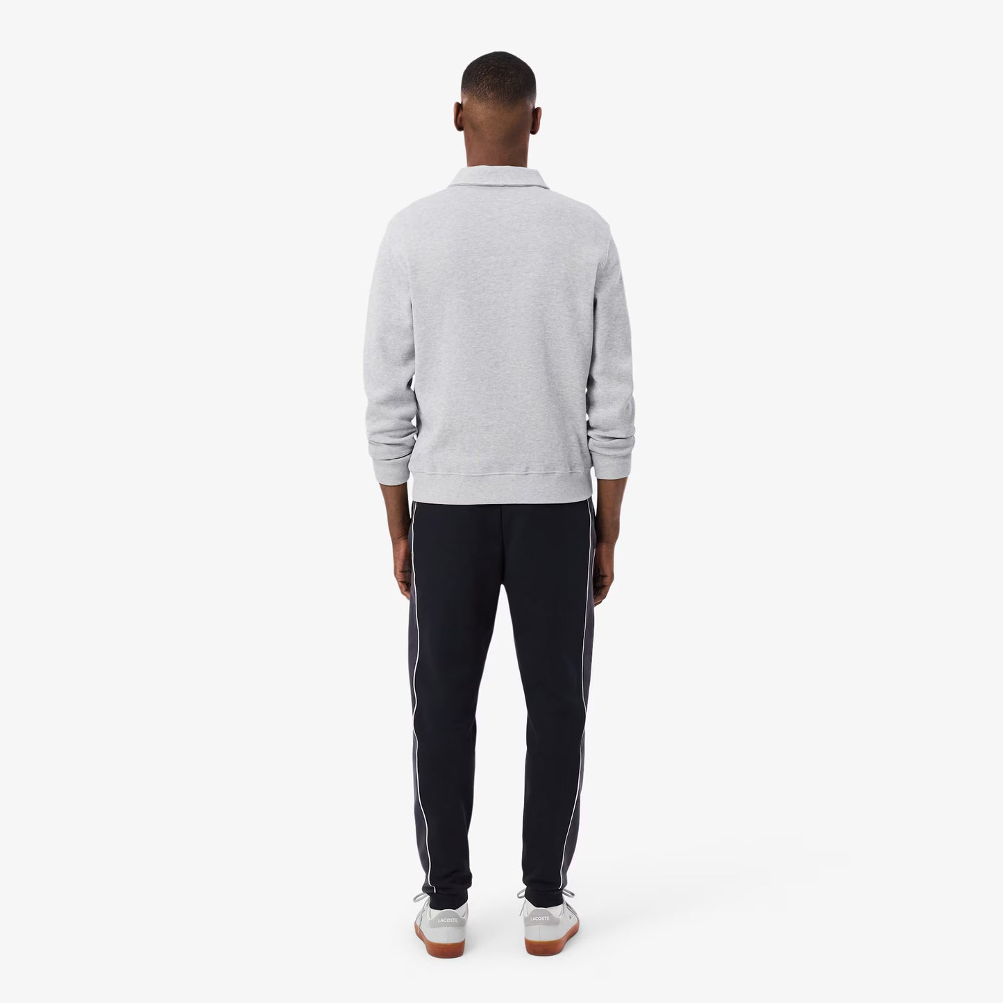 Sweatpants mit schmal zulaufendem Bein
